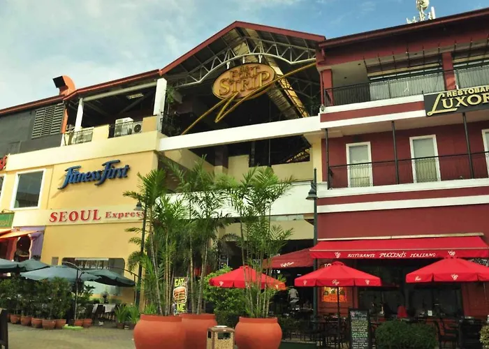 The Budget Hotel- Bonifacio Global 2*